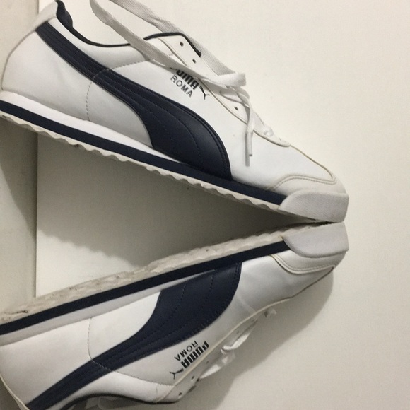 Sneakers - Picture 4 of 4